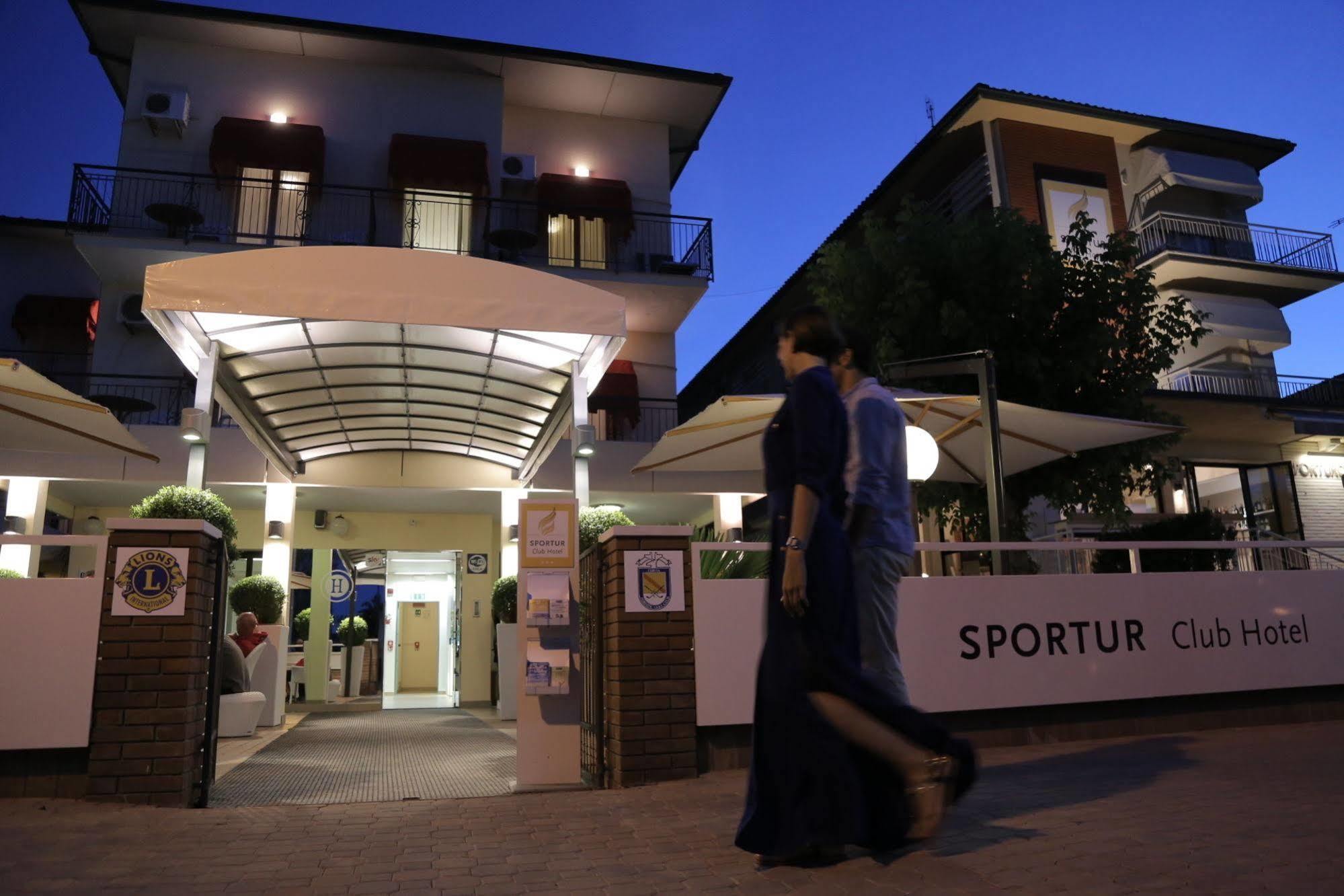 Sportur Club Hotel Червия Екстериор снимка